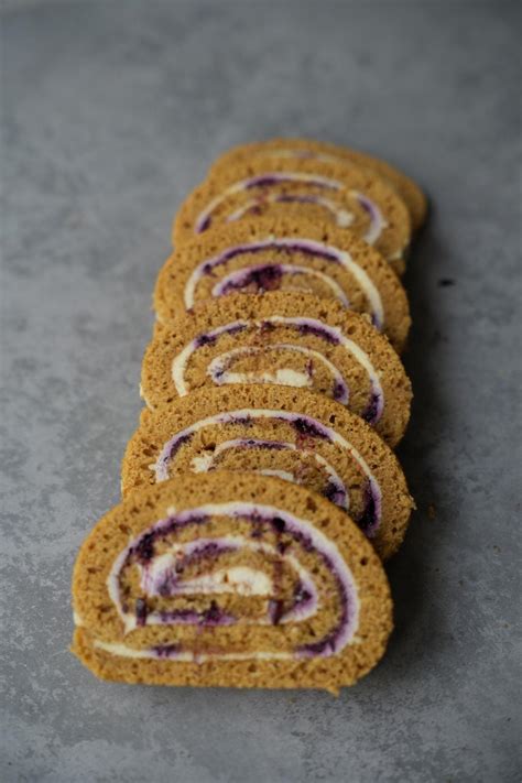 Varškės vyniotinio ingredientų lentelė