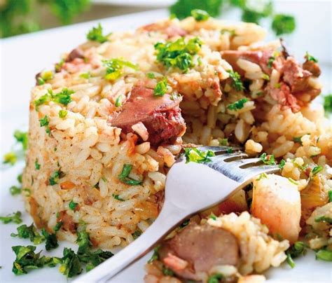 Daugiaryžis su džiovintais pomidorais