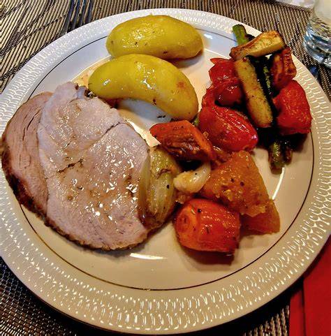 Keptas jautienos kumpis su daržovėmis