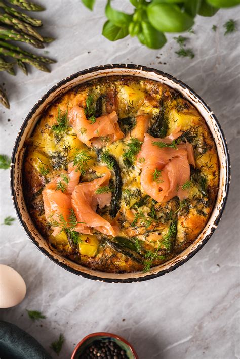 Indelis su makaronais ir rūkyta lašiša