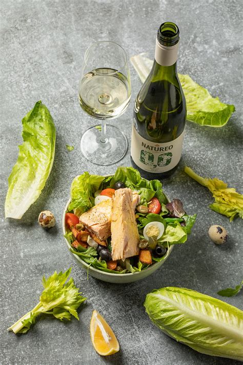 Ingridientai tuno salotoms