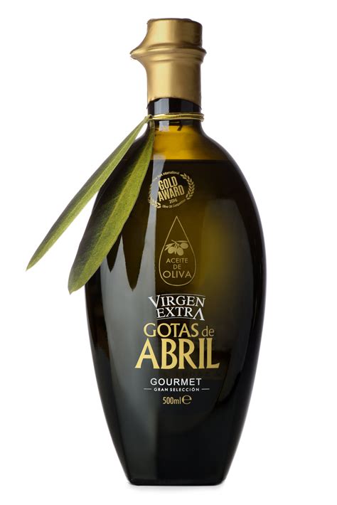 Alyvuogių aliejus ir švieži rozmarino lapeliai