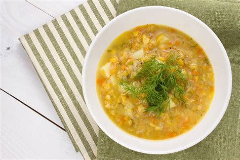 Sodri vegetariška žirnių sriuba