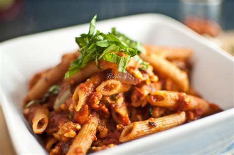 Penne Rigatti su mėsos padažu