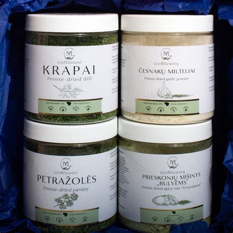 Šviežios daržovės ir aromatingi prieskoniai