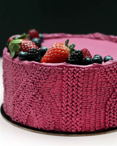 Išskirtinio dizaino tortas šventei