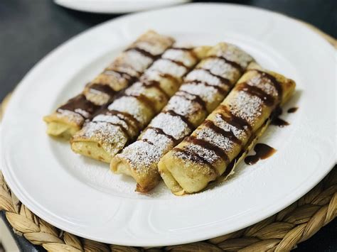 Lietiniai blynai su obuolių ir bananų įdaru