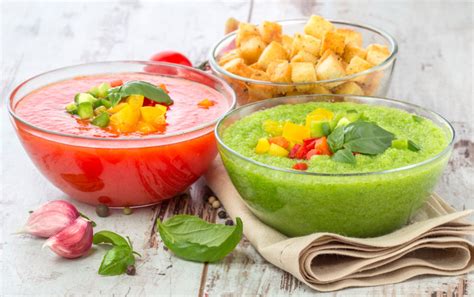 Šaltų sriubų ingredientų įvairovė