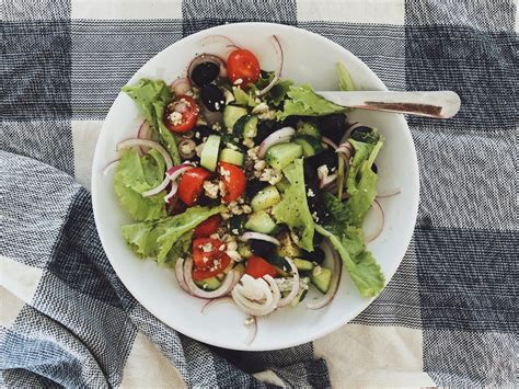 Klasikinių graikiškų salotų ingredientai