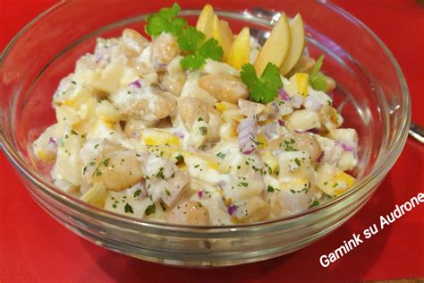 Salotos su vištiena ir obuoliais