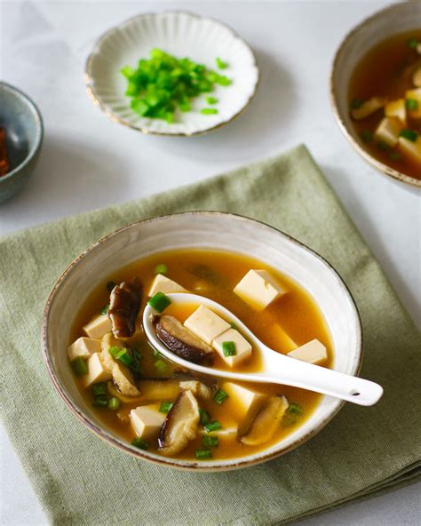 Miso sriuba su shiitake grybais