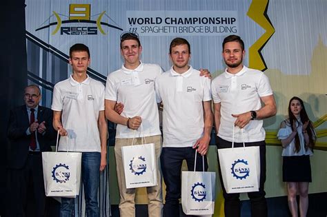 Pasaulio makaronų tiltų čempionatų palyginimas