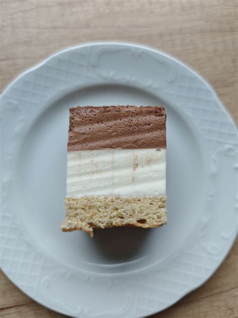 Mikado tortas su daugybe sluoksnių