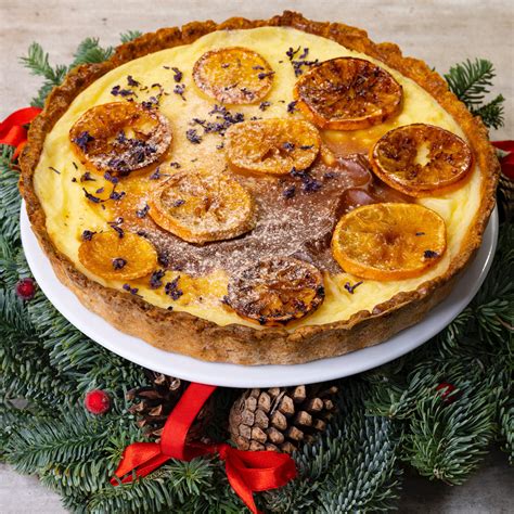 Kalėdinė mandarinų tarta su karamelizuotais mandarinų griežinėliais