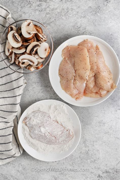 Recepto ingredientai: vištiena, baravykai, grietinė