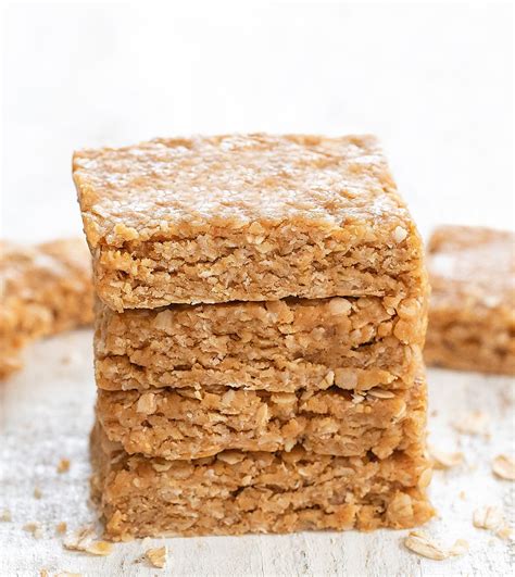 Baked oats and nut bars
