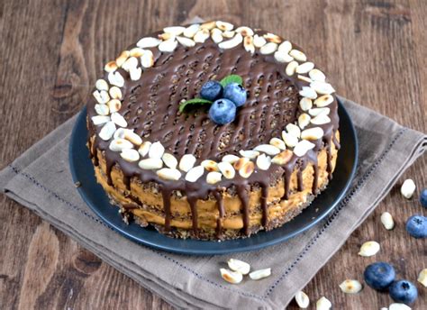 tortas su biskvitiniais sausainių borteliais
