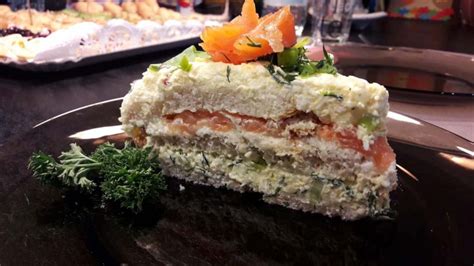Švediškas lašišos tortas su krapais
