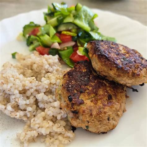 Kalakutienos kotletai su mocarela