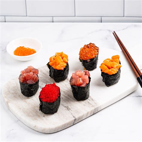 Gunkan sushi laivelio formos