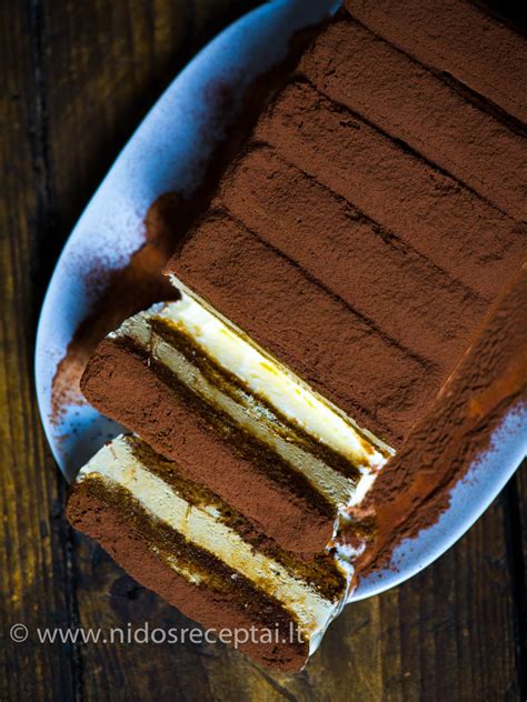 Sluoksniuotas tiramisu tortas