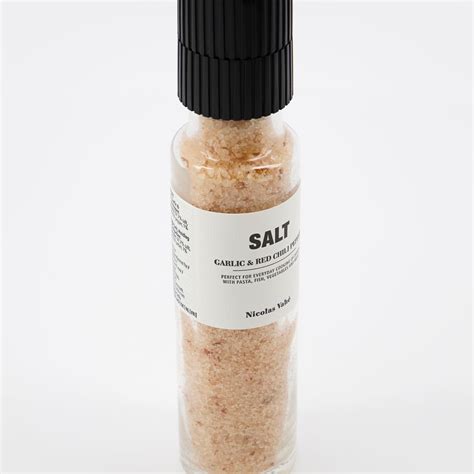 Marinavimo ingredientai: kefyras, česnakai, paprika, druska, pipirai, žolelės