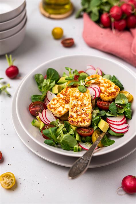 Halloumi salotos