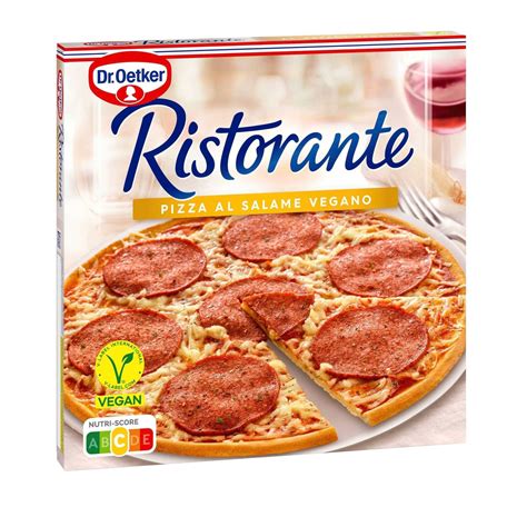 Šaldyta pica kepimo procese