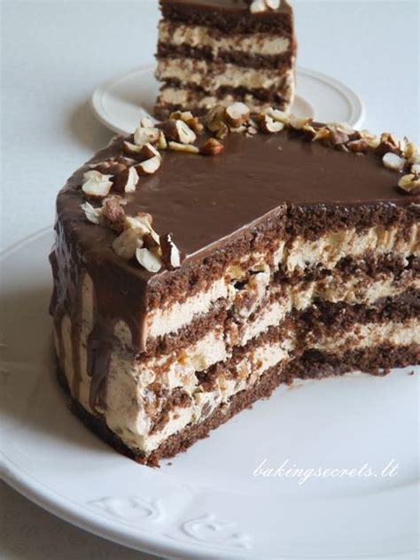 Karamelinio torto su obuoliais ir kriaušėmis pavyzdys