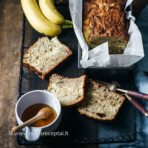 Ingredientai bananų duonai