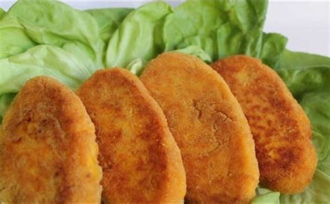tarkuoto moliūgo kotletai lėkštėje