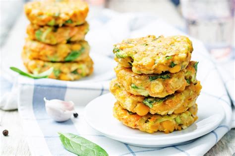 vegetariški avinžirnių ir moliūgų kotletai