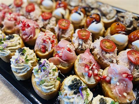 Įvairios prancūziškos duonos