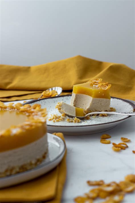 Sveikas mango ir kokosų tortas