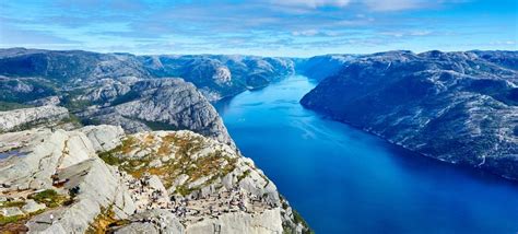 Sognės fjordas - giliausia ir ilgiausia Norvegijos įlanka
