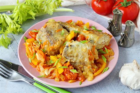 menkė su daržovėmis ir ryžiais