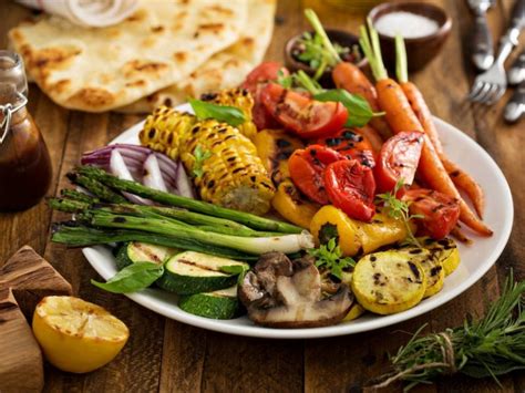 Grilintos daržovės ant iešmelių