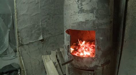 Malkomis kūrenama picų krosnis Dzūkų alaus restorane