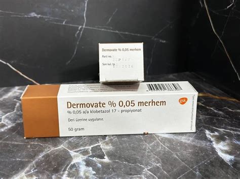 Dermovate tepalo pakuotė ir jo veiklioji medžiaga
