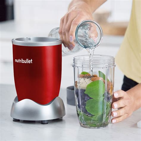 Įvairūs Nutribullet kokteiliai