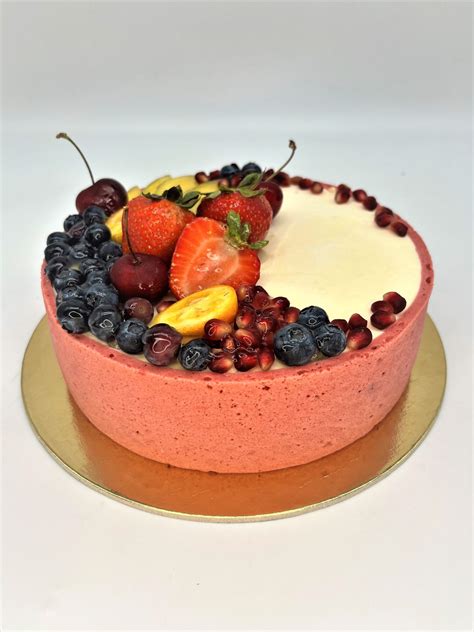 dviejų spalvų biskvito tortas