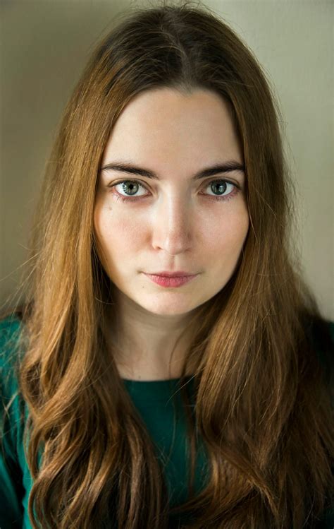 Clotilde Solange Rigaud dainuojanti scenoje