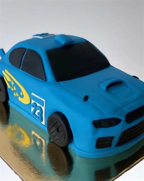 Tortas policijos automobilio formos