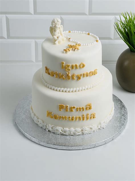 Krikštynų tortas dekoruotas angeliukais ir gėlėmis