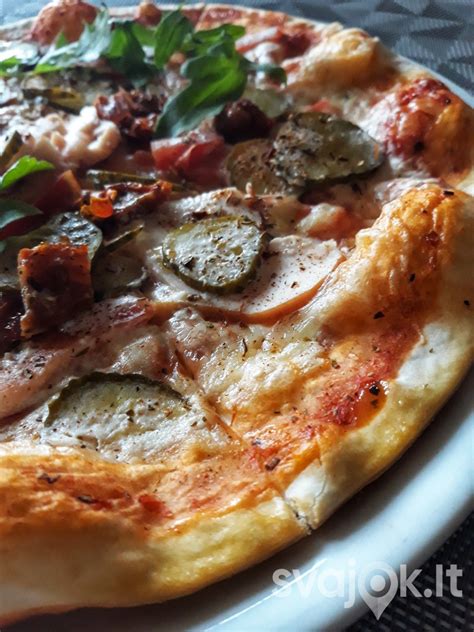 Įvairių picų asortimentas