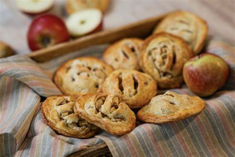 Vaflių su obuolių griliažu