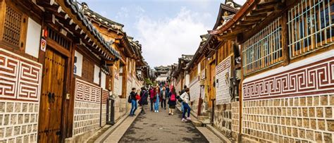 Bukchon Hanok kaimo gatvelė