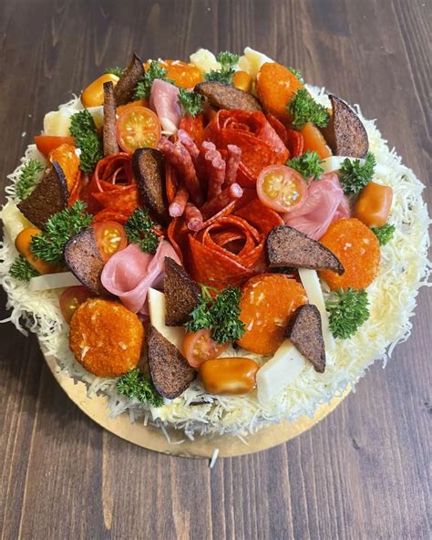 Gražiai papuoštas tortas