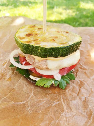 Cukinijų mėsainiai be bandelių