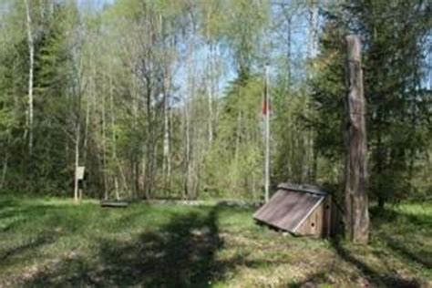Partizanų bunkeris miške